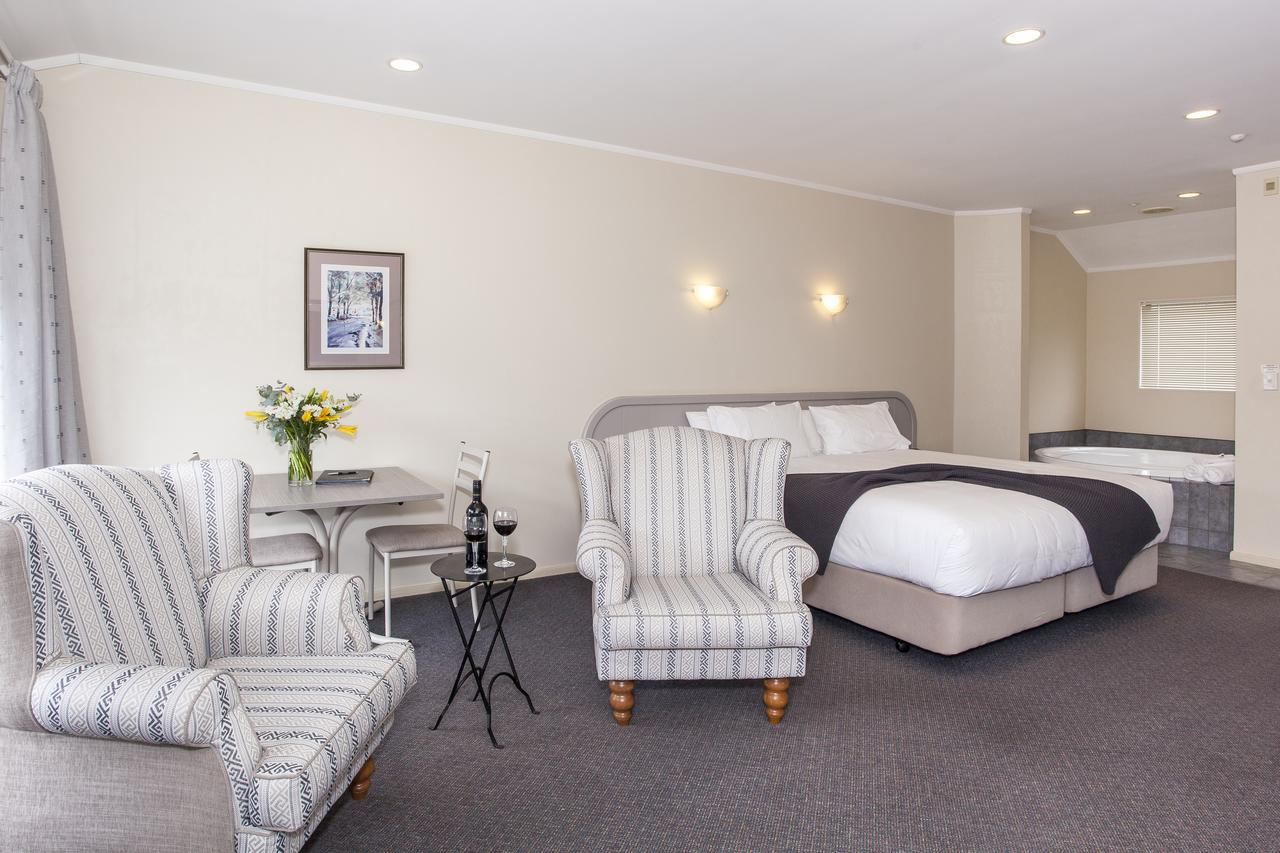 Te Mata Lodge แฮฟล็อค นอร์ท ภายนอก รูปภาพ