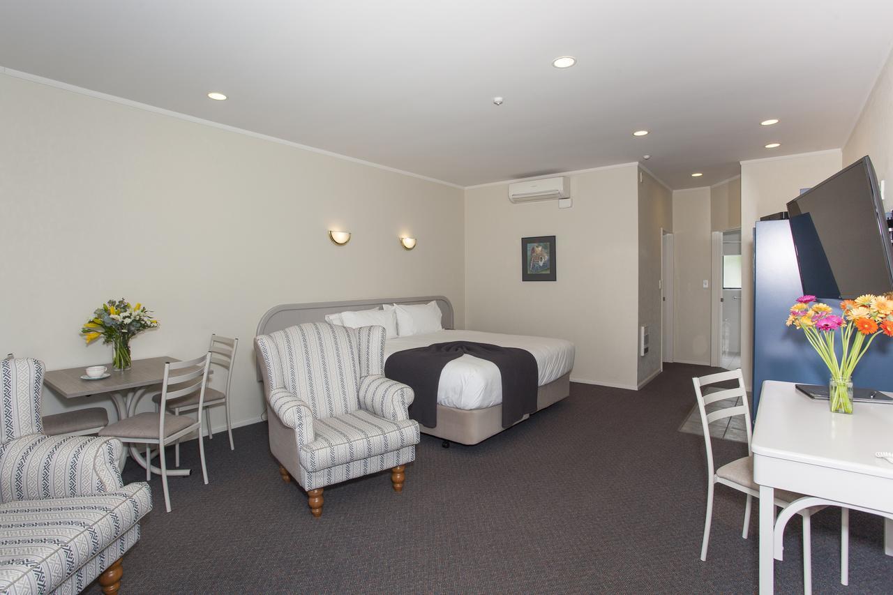 Te Mata Lodge แฮฟล็อค นอร์ท ภายนอก รูปภาพ