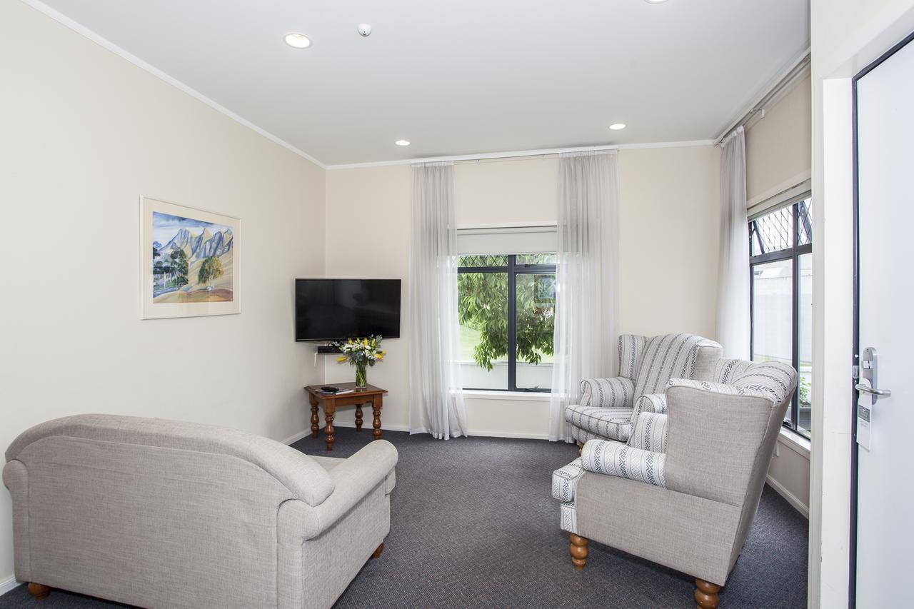 Te Mata Lodge แฮฟล็อค นอร์ท ภายนอก รูปภาพ