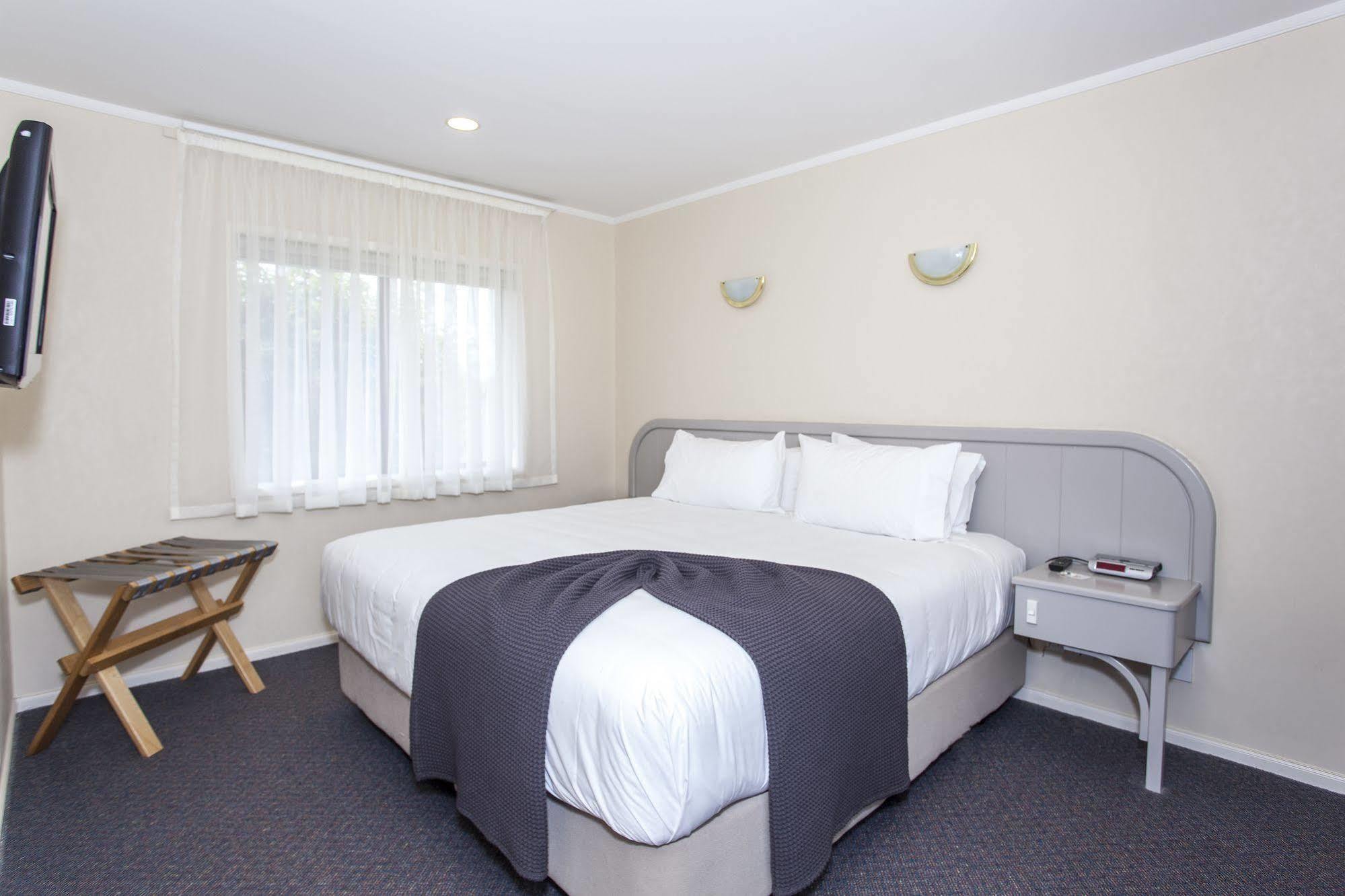 Te Mata Lodge แฮฟล็อค นอร์ท ภายนอก รูปภาพ