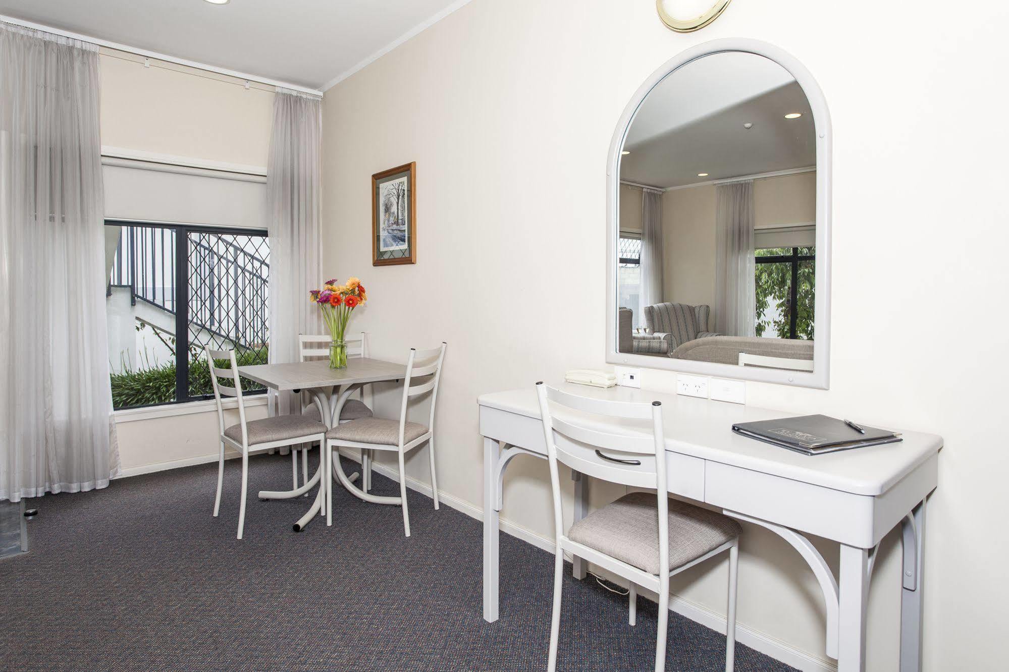 Te Mata Lodge แฮฟล็อค นอร์ท ภายนอก รูปภาพ